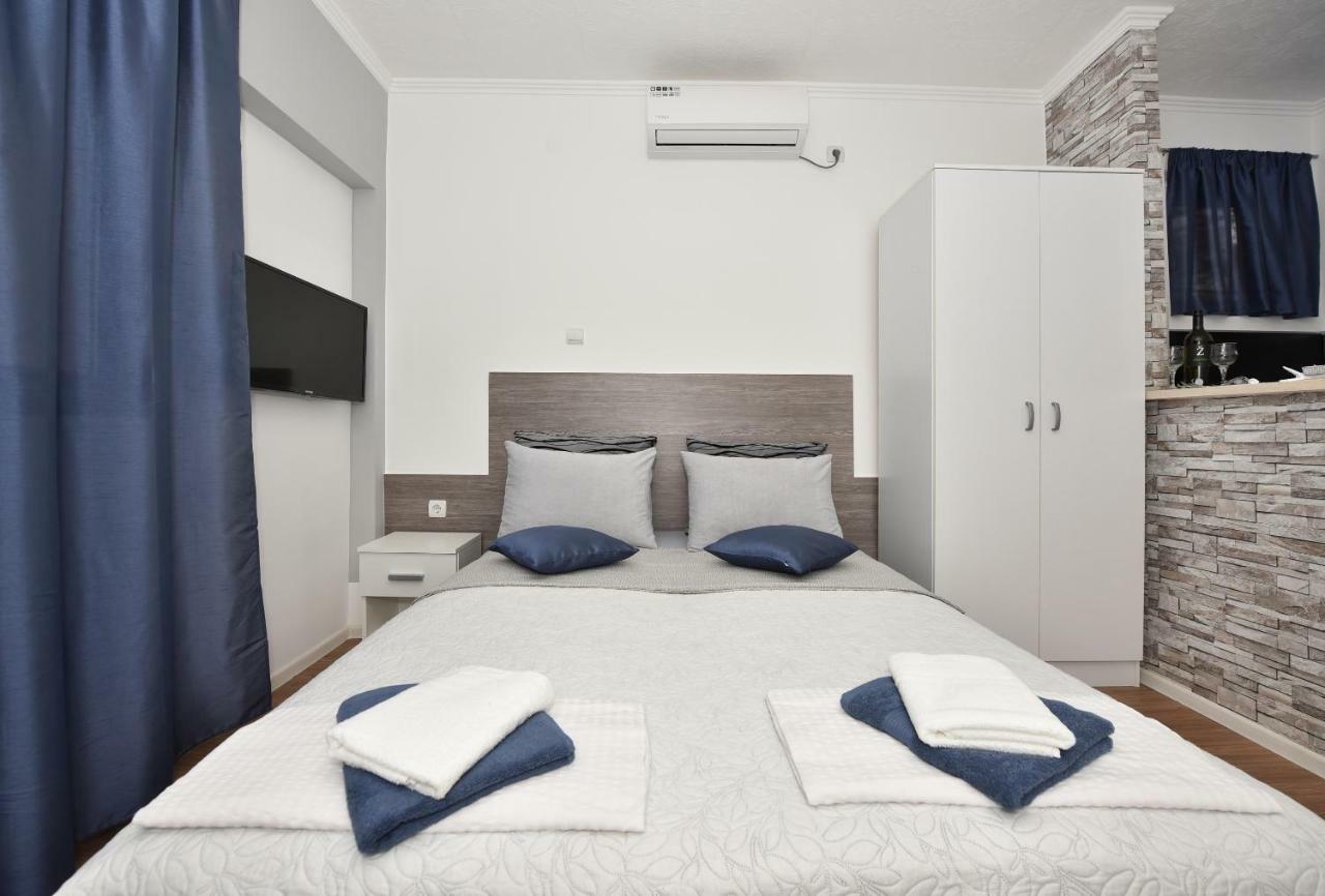 Apartments Song Of Joys Makarska Buitenkant foto