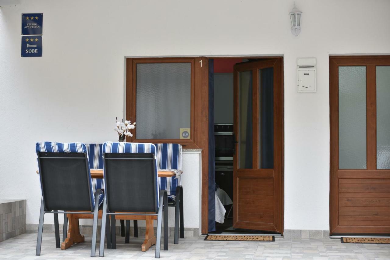 Apartments Song Of Joys Makarska Buitenkant foto